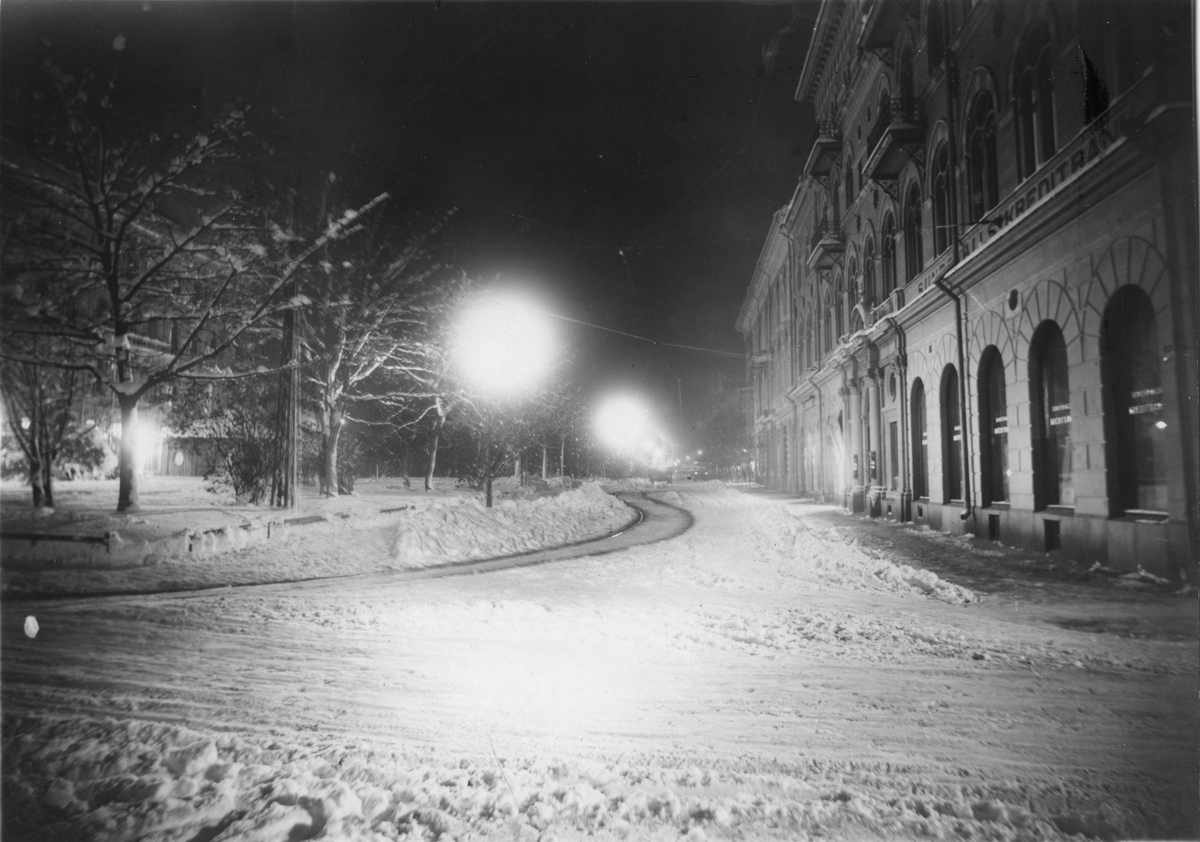 AB Stockholms Glödlampfabrik. Holophane gatubelysning i Sundsvall 1926.