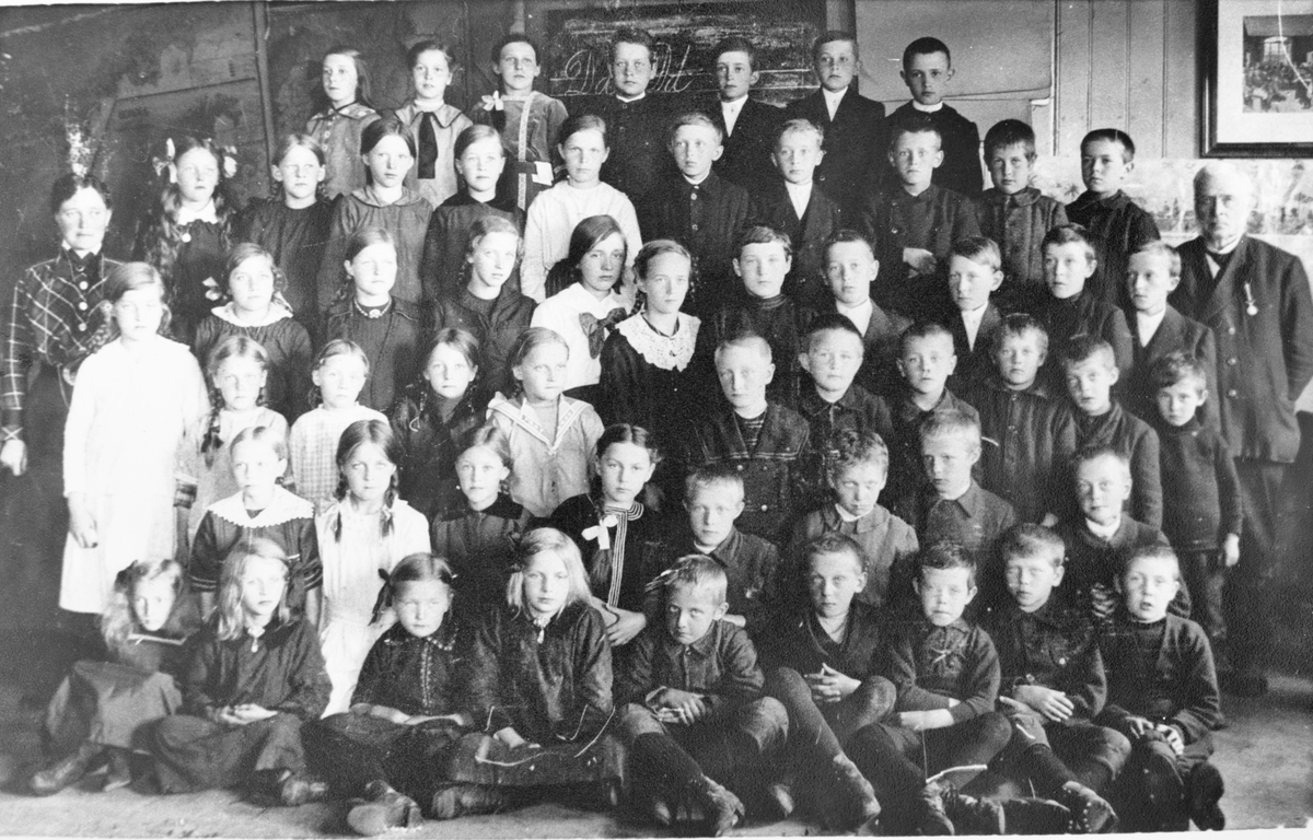 Gruppebilde, skolebilde Trinberg skole ca. 1915.