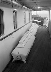 Likkister på M/S Vesterålen etter Linesøys forlis