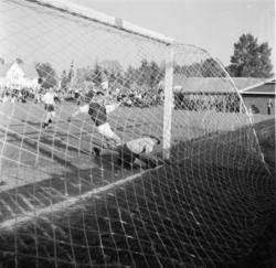 Vardens arkiv. "Fotballkamp. Storm  - Rjukan  3-2"  27.05.19