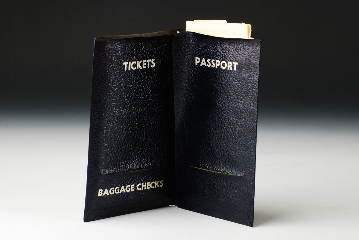Reisemappe til billett, passkort og bagasjekvittering.