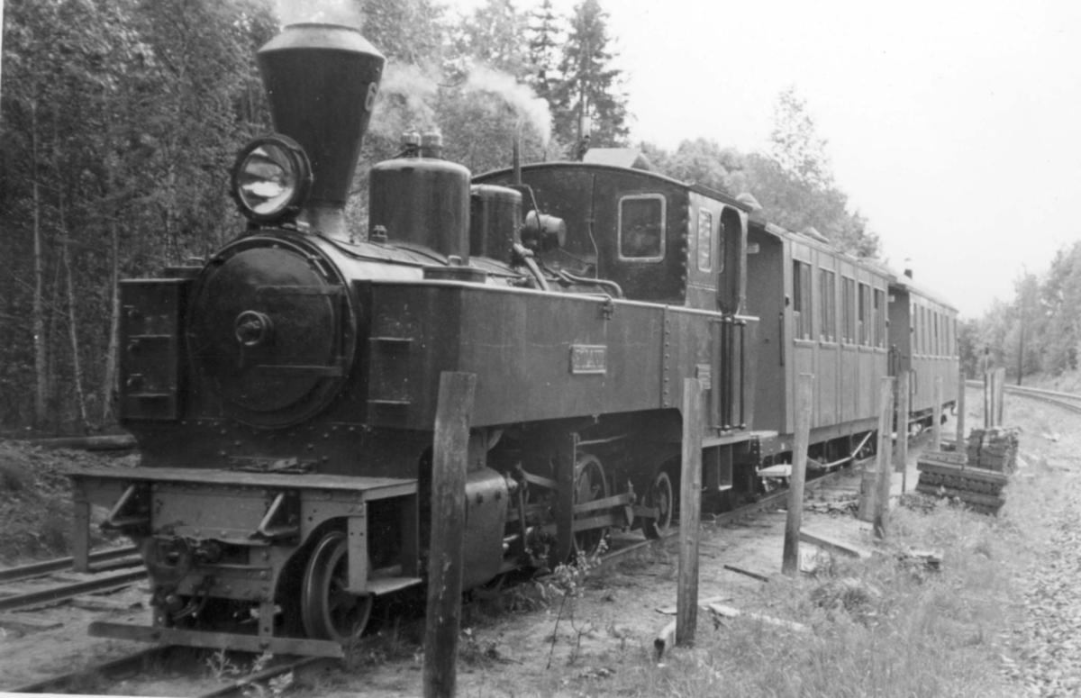 Damplokomotiv 6 HØLAND på Bingsfoss stasjon på museumsbanen  Urskog-Hølandsbanen.