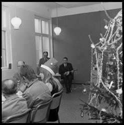 Juletilsetning ved nitrogenlaboratoriet.