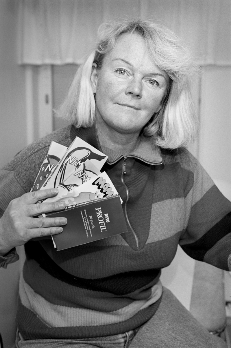 Ungdomshälsan - "de flesta ungdomar som kommer till oss har ett bra sexliv och vill ha preventivmedel, säger Margareta Wetterholm" Akademiska sjukhuset, Uppsala 1992