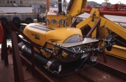 Miniubåt ombord i supplyskip.