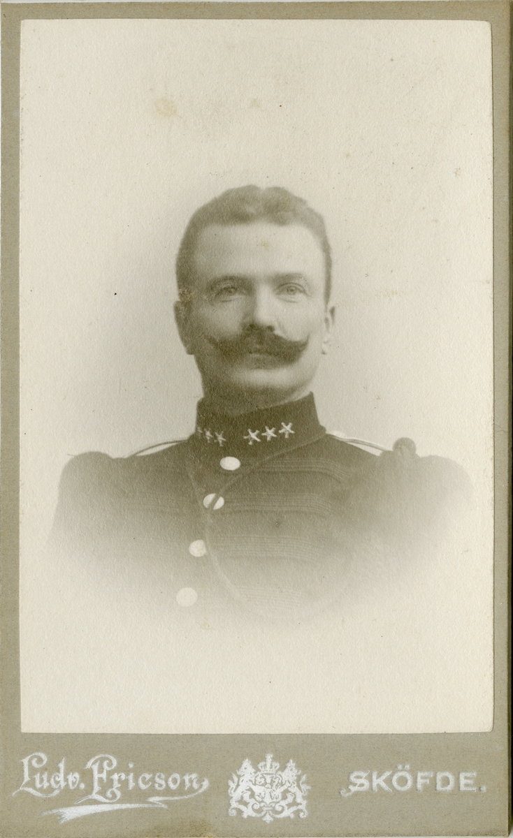 Porträtt av Carl Gustaf Ling-Vannerus, löjtnant vid Värmlands fältjägarkår I 26.