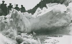 Brøyter opp Drivdalen mot Hjerkinn våren 1938