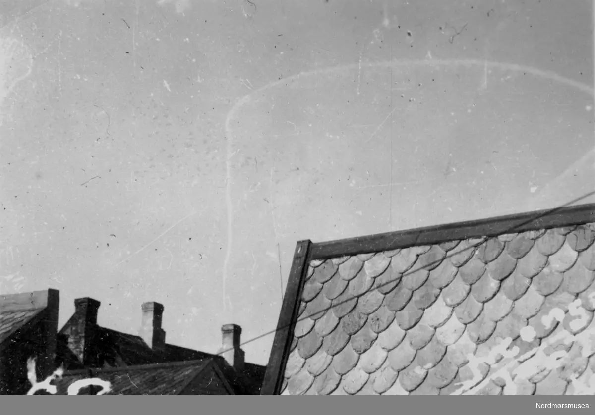 Dødsringen sett fra Torget på
Kirkelandet i Kristiansund i april 1940.

Fra Nordmøre Museums fotosamlinger.
