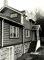 Foto fra et
bolighus en plass i Kristiansund. Se også reg. n