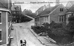 Foto fra Øvre gate på Kirkelandet i Kristiansund, med boligh