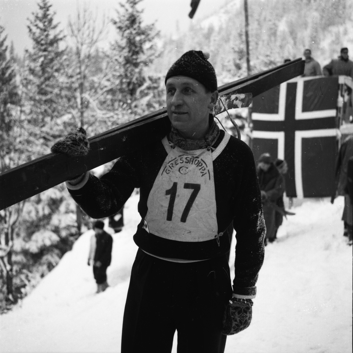 Vardens arkiv. "Politimesterskapet"  09.02.1954