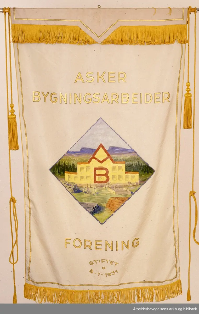 Asker bygningsarbeiderforening.Stiftet 8. januar 1931..Forside..Fanetekst: Asker Bygningsarbeiderforening AB.Stiftet 8. januar 1931
