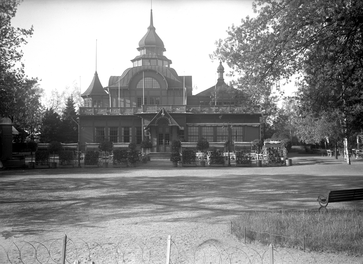 Restaurangen i Stadsträdgården på en bild tagen i början av 1920-talet.
