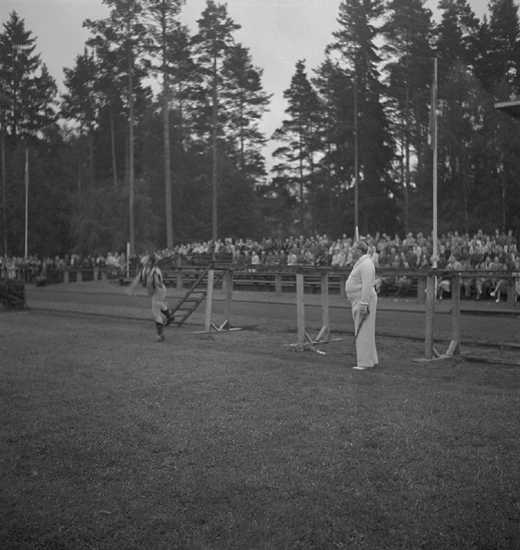 Fotbollsmatchen, 1946. 
Inkast m.m.