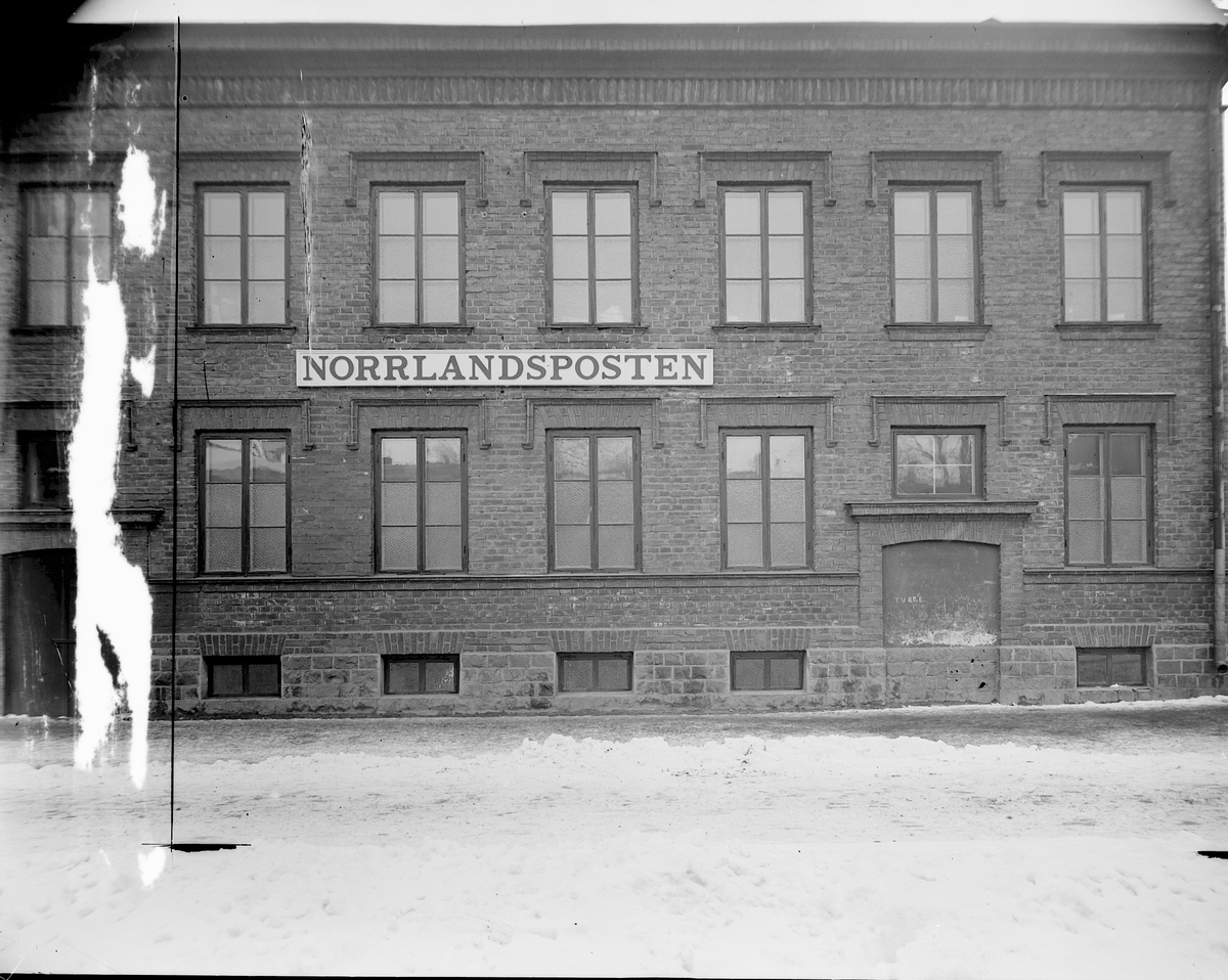 Norrlandsposten

Norrlandsposten grundades 1837. Ambitionerna var att sprida liberalismens principer i hela Norrland. 1897 blev daglig morgontidning.