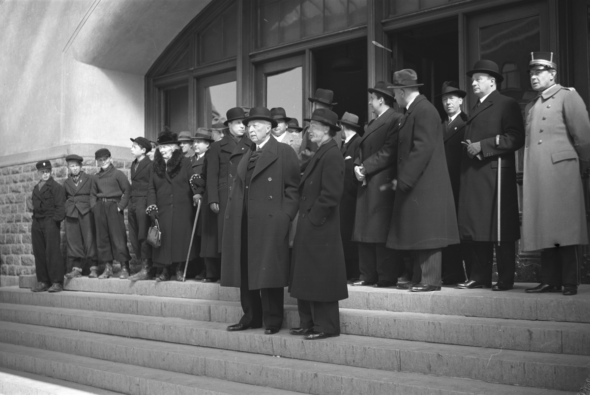 Kulrturmässan inviges. Prins Eugens ankomst. 19 april 1941.
