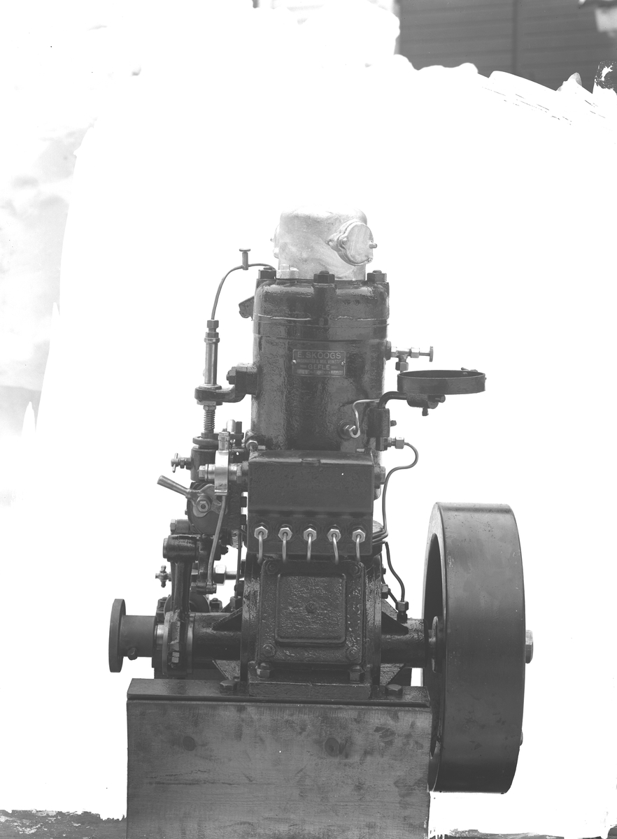 Skoogs Mekaniska, del av motor.
Hedbergs grossist den 26 april 1929