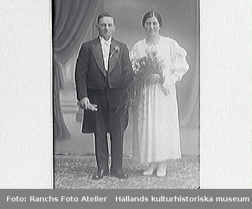 Gruppbild. Brudpar. Bröllopsbild. Mathilda Andersson, Derome.