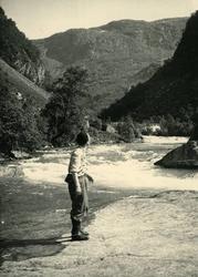 Rombaken - før flommen tok broen i 1959 - Storbrua i bakgrun