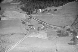Øvsteng gård, Tretten, Øyer, 28.08.1953, oversiktsbilde, vis