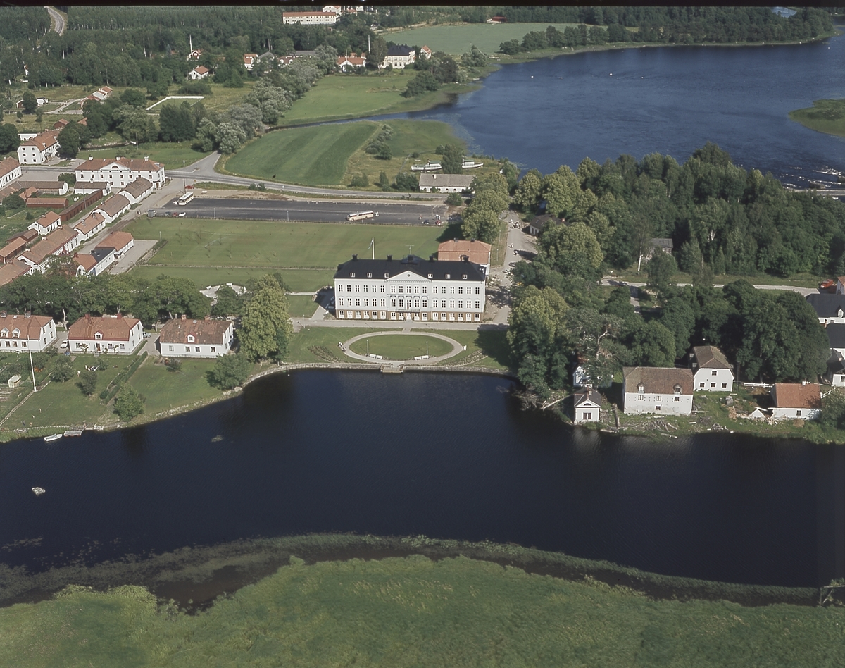 Gysinge, Gästrikland
Gysinge Herrgård, förvärvade Pensionärernas Riksorganisation år 1970 till en modern kursgård
