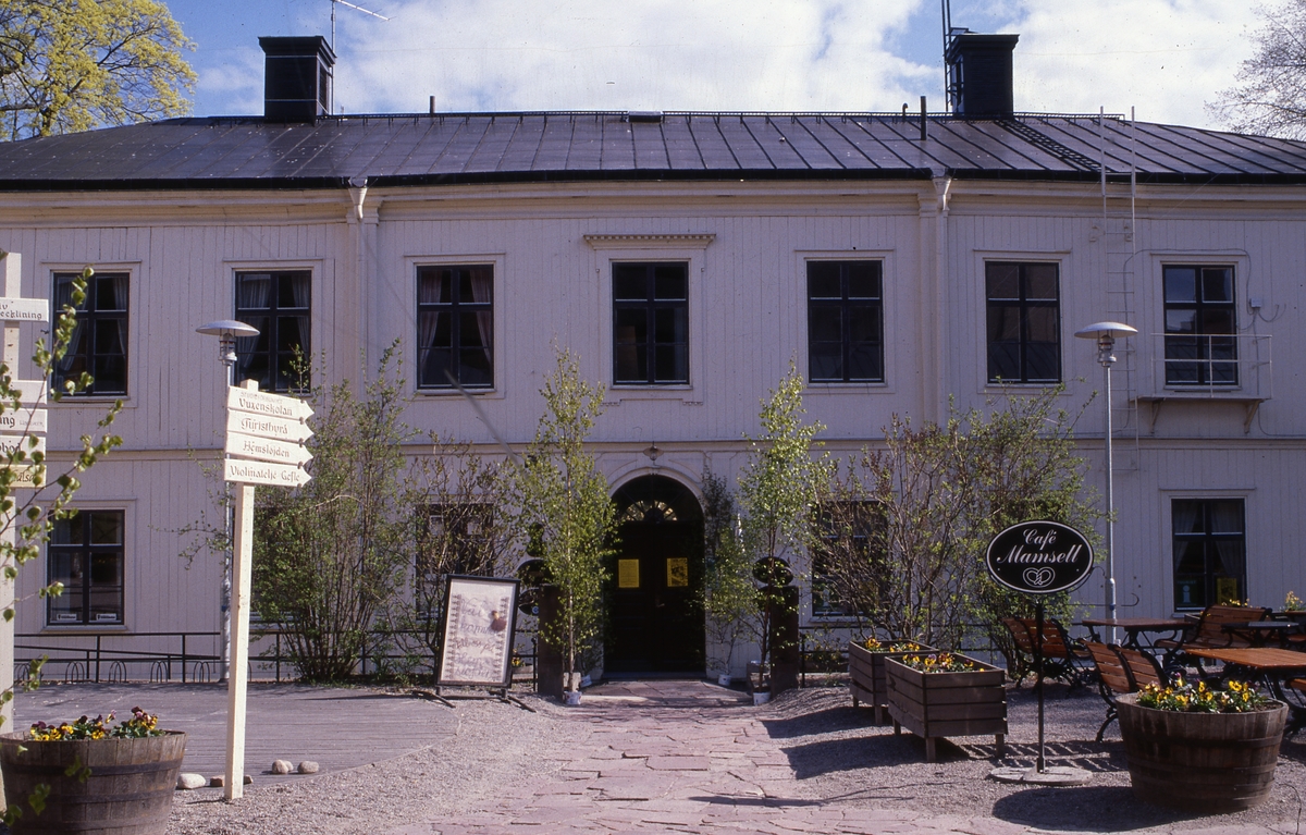 Berggrenska gården, uppförd ca 1813, blev byggnadsminne 1987.


