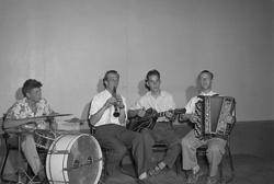 AUFs teatergruppe i Folkets Hus