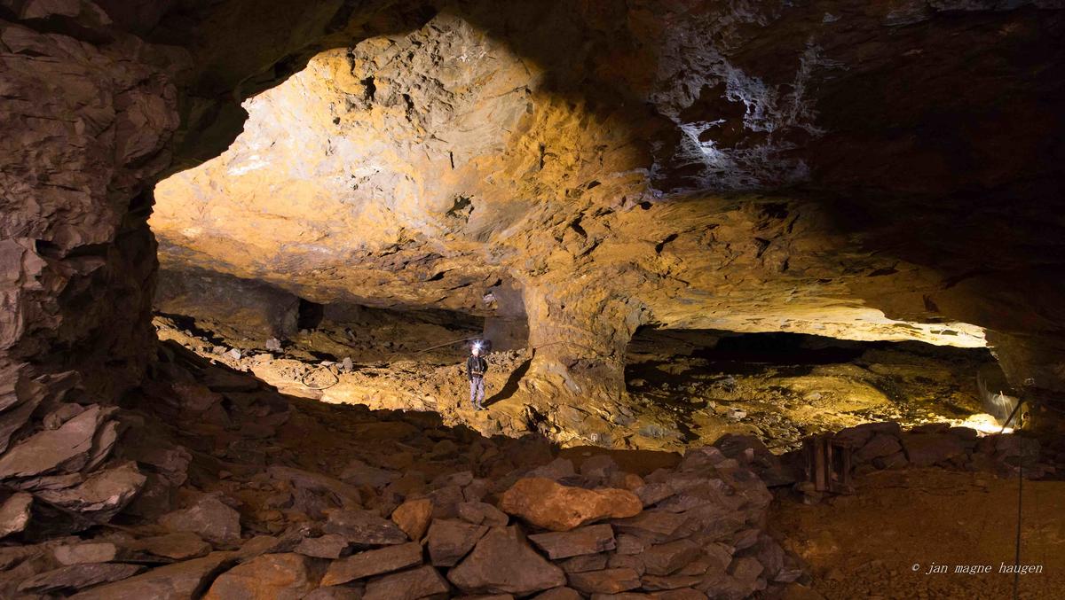 Group tour of Olav's Mine - Rørosmuseet