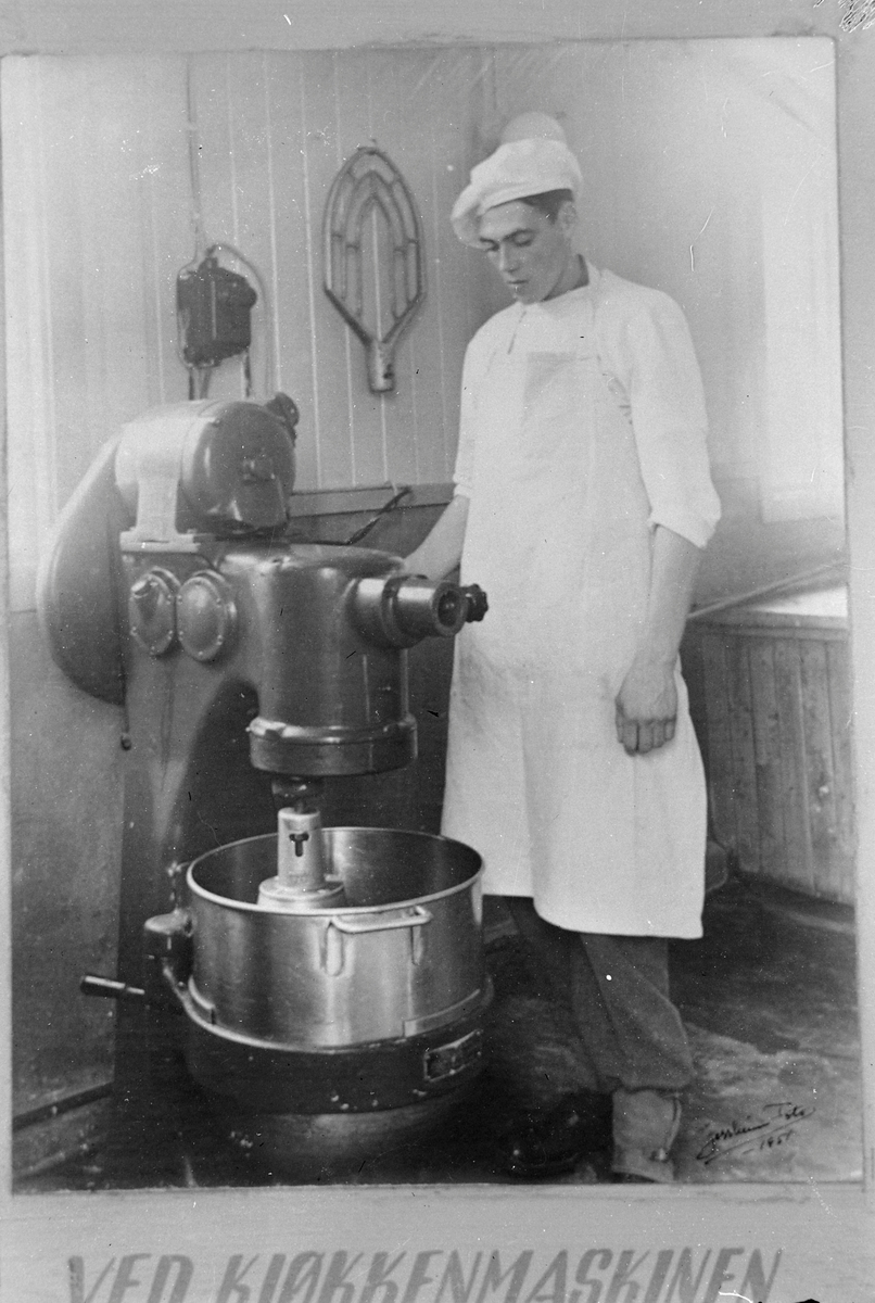 Plakater til Forsvarsutstilling