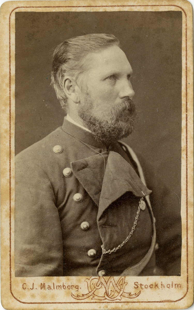 Porträtt av okänd officer vid artilleriregemente.