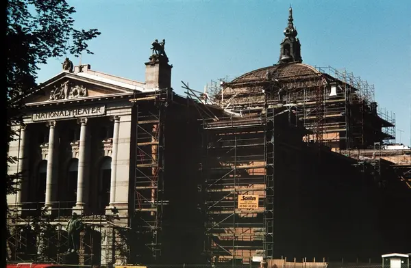 Byggearbeid på Nationaltheatret.