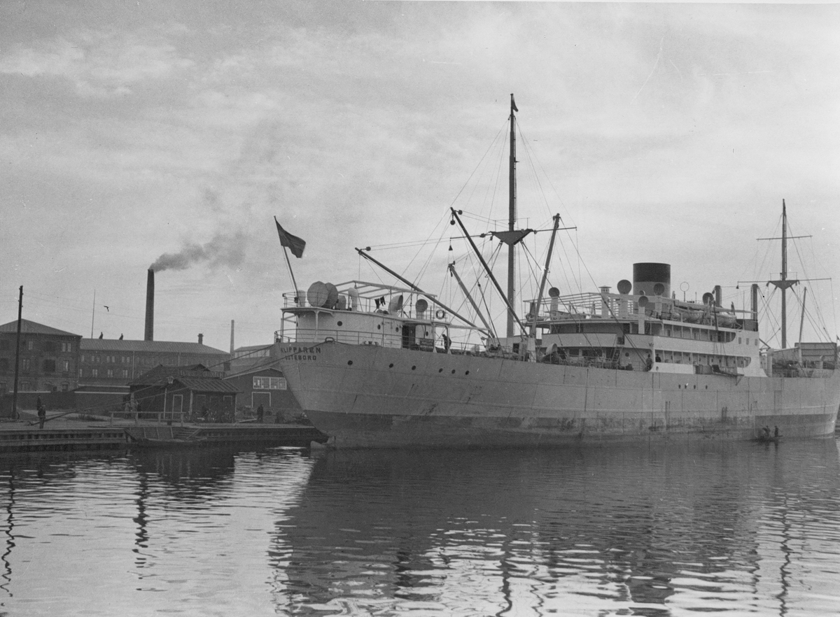 "Klipparen", Göteborg. Transatlantic(?)fartyg för barktransport.
