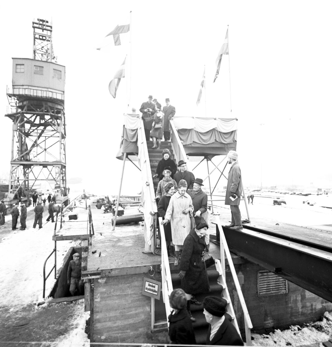 Den 19 februari 1965. Gävle Varv. Sjösättning av båten M/S Tauna.











