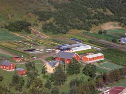 Flyfoto av hagebruksskolen på Rå.