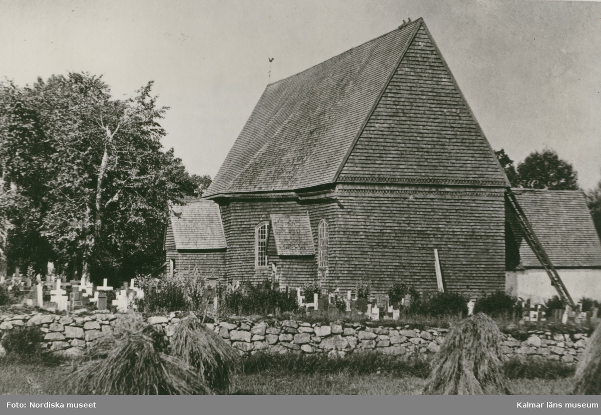 Fagerhults gamla kyrka från 1700-talet, som revs 1901.