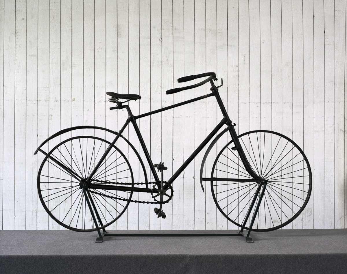Cykel H. Sackmann, tvåhjulig med fast kedjedrev.