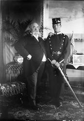 Far og sønn Elster i Gyldenløves gate 43.