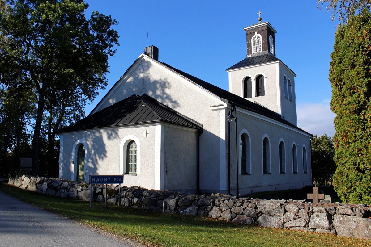 Arkeologisk schaktningsövervakning och undersökning, Hagby kyrka, Hagby socken, Uppland 2016