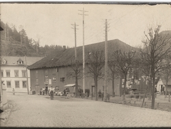 "Den gamle bod" i Tvedestrand [Fotografi]