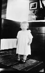 Jente, klær, bilde, fillerye, Oddrun Olavsdotter Tallerås