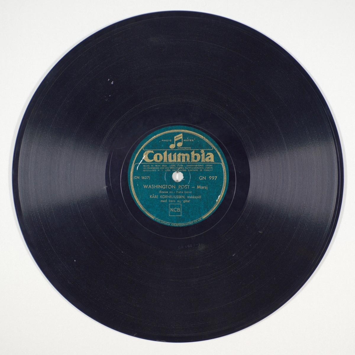 FTT.54146.01:
Svart grammofonplate laget av bakelitt og skjellak. Etiketten er mørk grønn med sølvskrift. Logoen til denne plateserien er en dobbeltnote som er øverst på etiketten.

FTT.54146.02:
Plateomslag til platen laget av papir i fargene rødt og hvitt og er identisk på begge sider. Plateomslaget er ikke originalt da det er omslaget til en Polydor-plate. På omslaget står plateselskapets navn. På forsidensiden er det trykt "Dans og underholdning. 78 omdreininger", mens det på baksiden står selskapets rettigheter. Logoen til Polydor står øverst til venstre, mens det nederst til høyre er en mannsfigur med en kontrabass og en dame foran en mikrofon.