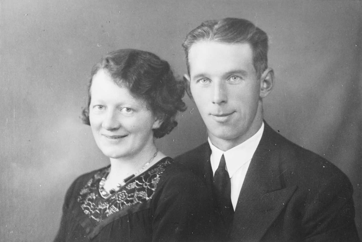 Dalseggen. Johannes Muller f. 1910 og kona Anna Enget f. 1908. 