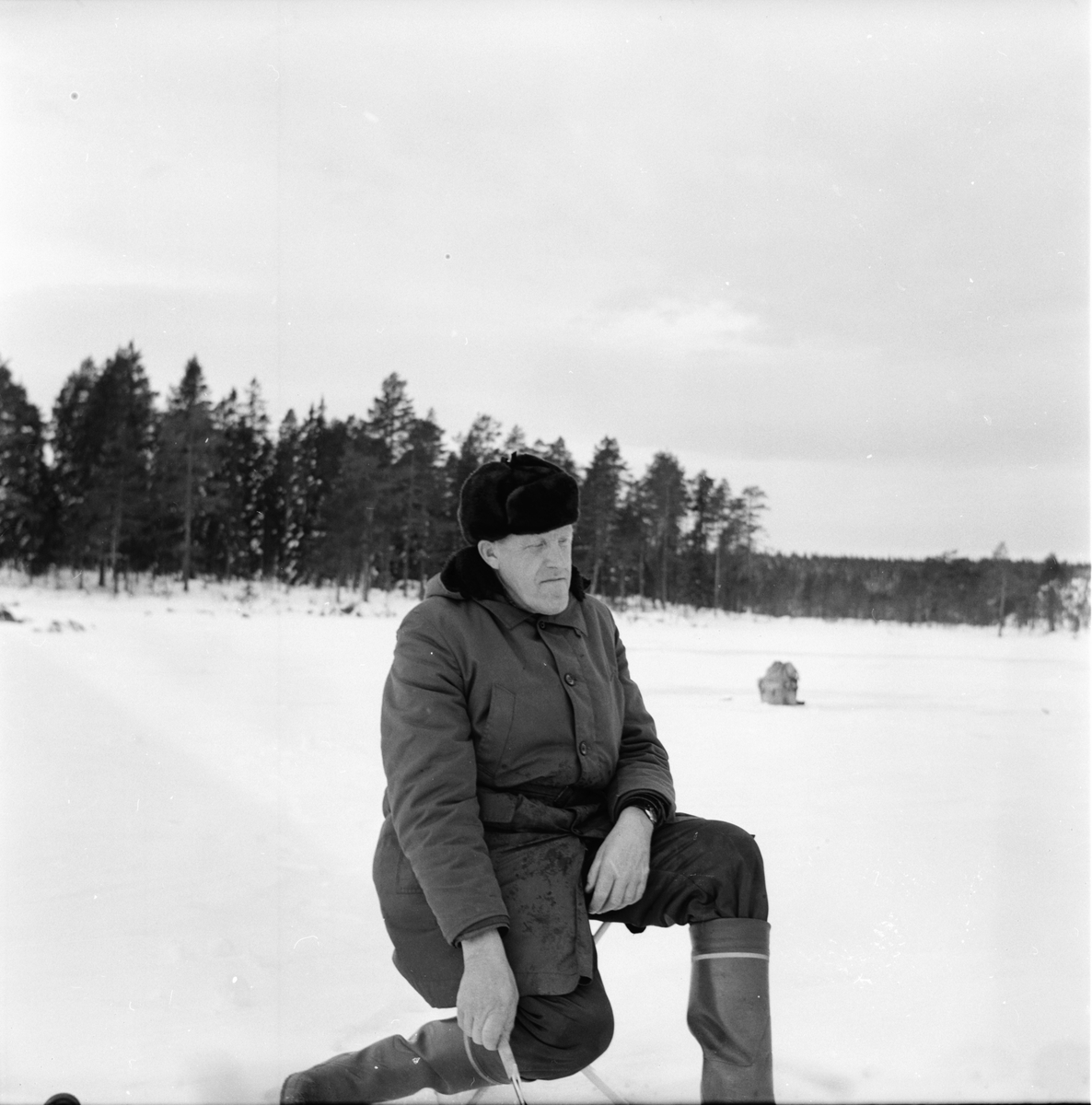 Fiske på Hälsen.
Johan Svärd
November 1973