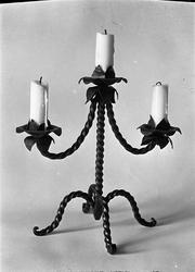 Lysestaker i smijern. Fem bilder med ulike varianter.