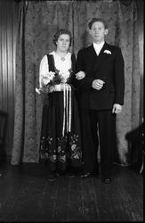 Brudeparet Kåre Nicolaysen og Reidun Sandvik, desember 1949.