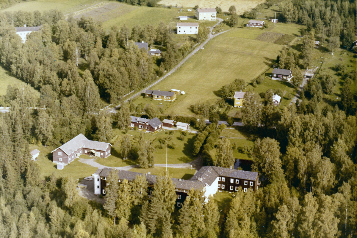 Gaudsdal, Follebu, kulturlandskap, bygninger, Granheim Lungesykehus i forgrun