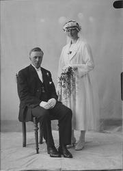 Portrett av et brudepar, Einar Tangen hennes navn er ukejnt.