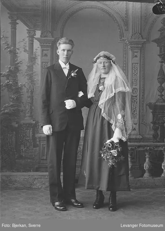 Portrett av et brudepar, Paul Stavern og Gjertrud Karbu