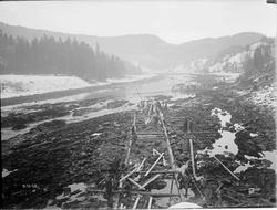 Tørrlegging av Tinnelven i forbindelse med bygging av vannin