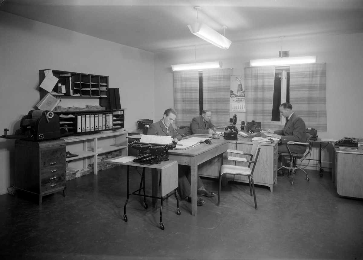 Surnadal Billag, interiør og eksteriør